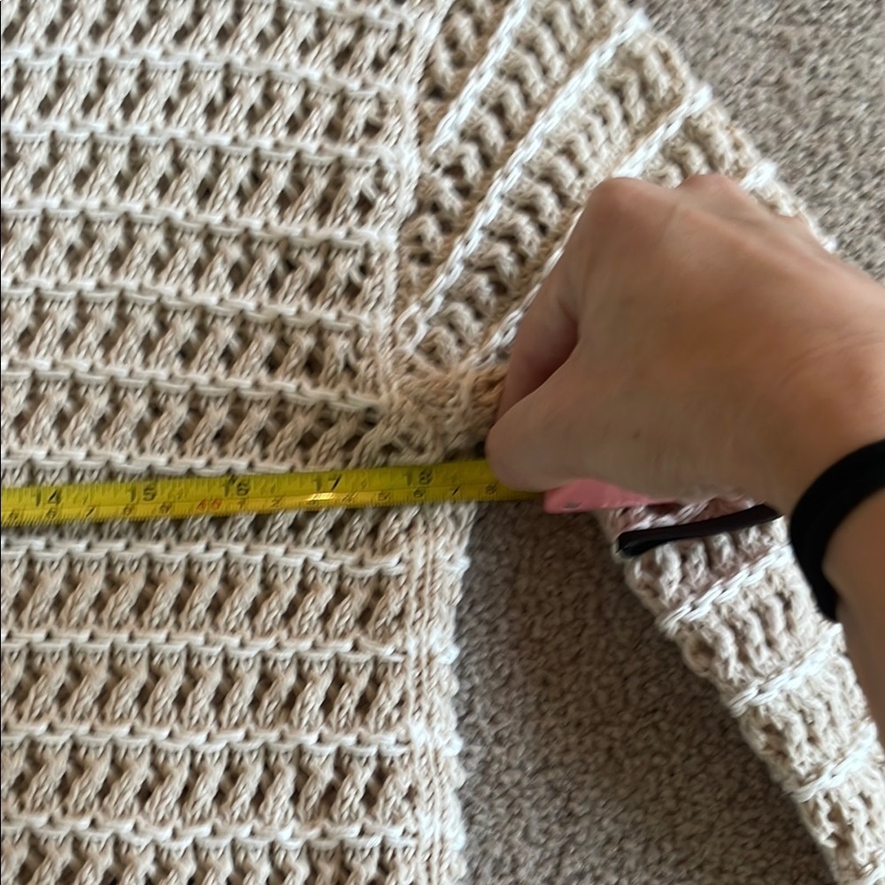 American Eagle Outfitters Cream Sweater - Picture 6 of 7